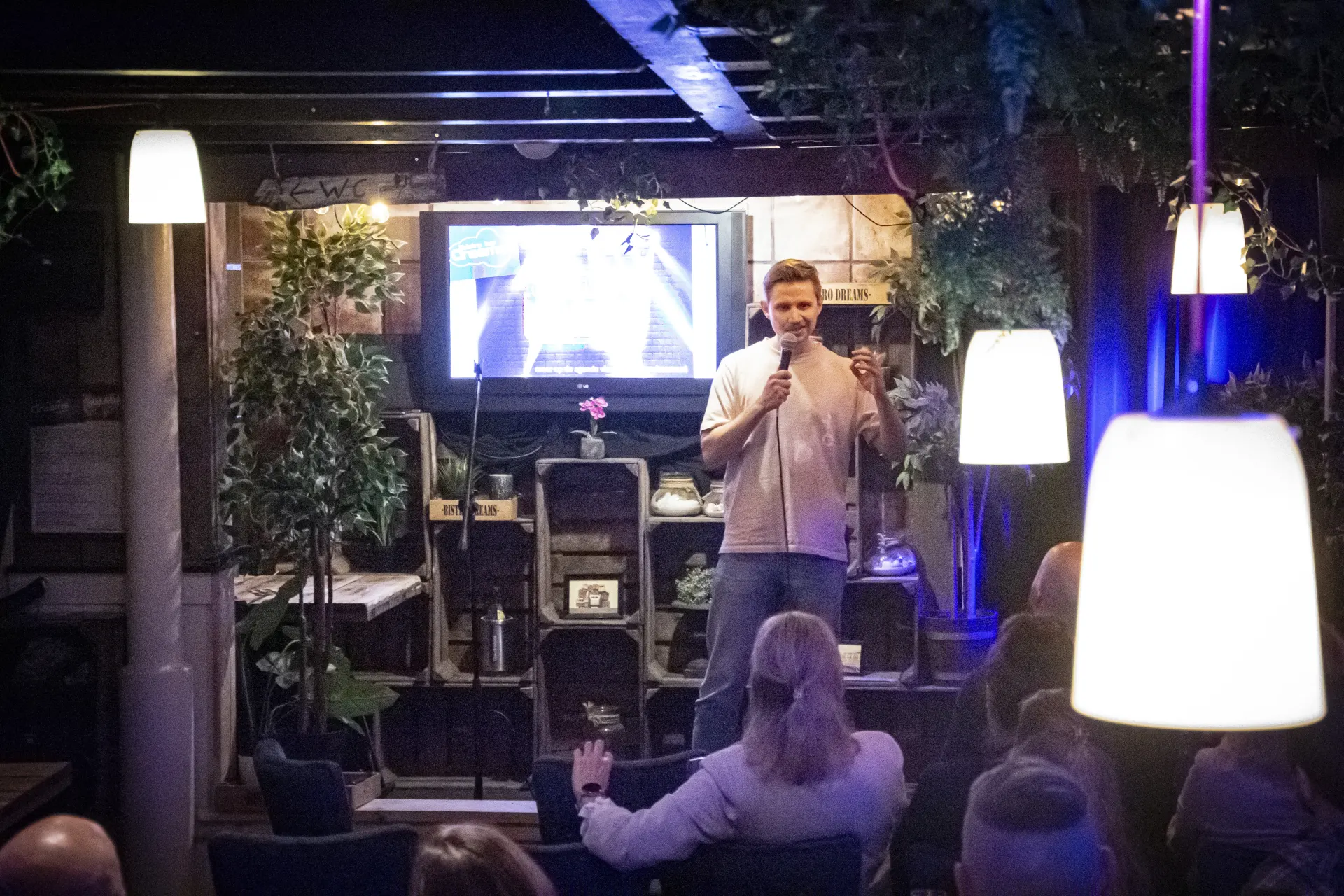 Comedy night Bistro Dreams
